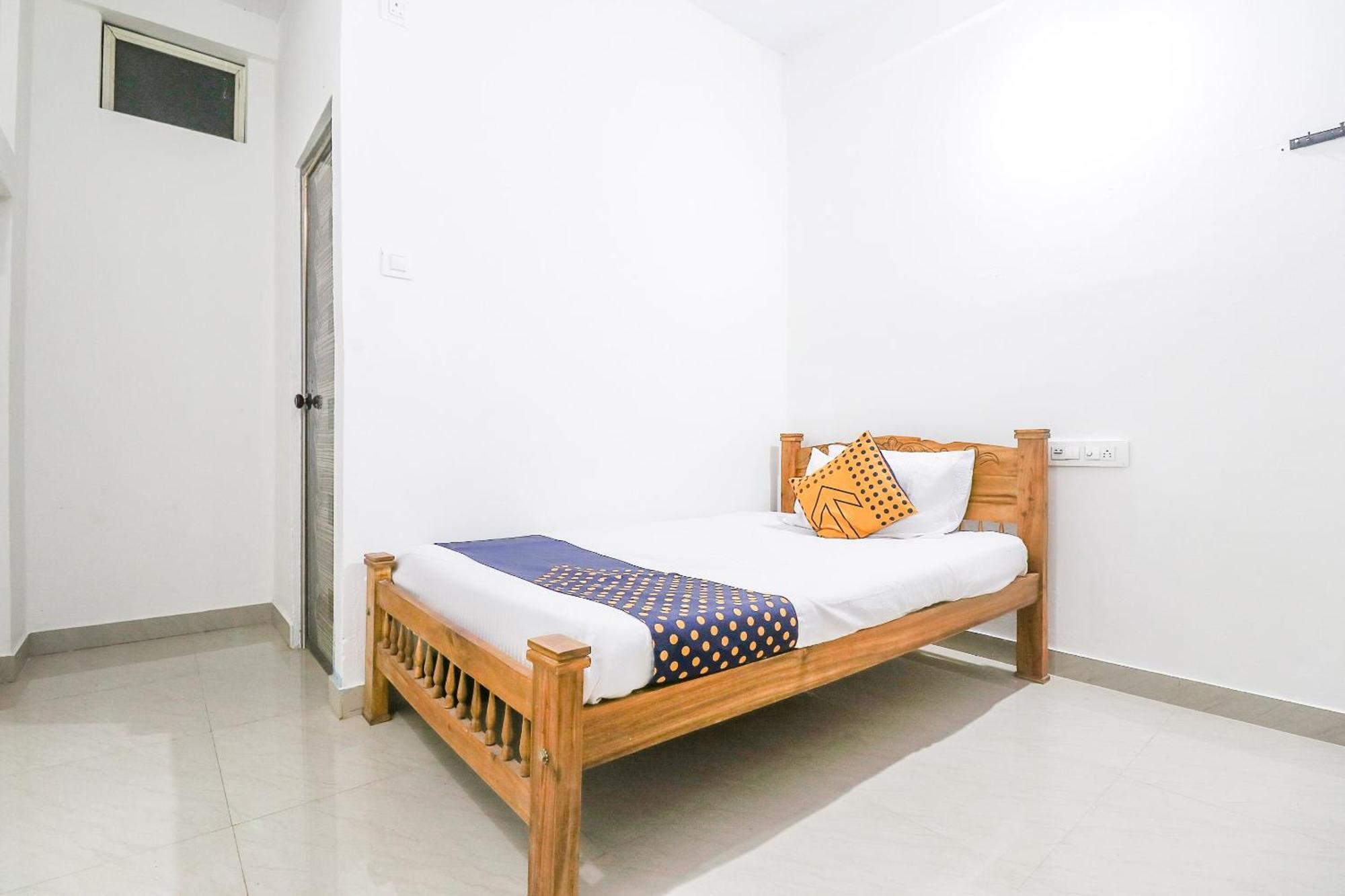 Spot On Rohini Inn Kadampuzha كوتاكال المظهر الخارجي الصورة